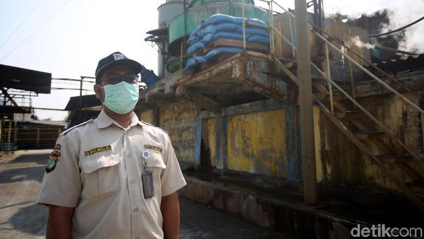 Ibu Kota Diselimuti Polusi Udara, DLH DKI Sidak Pabrik di Jakarta