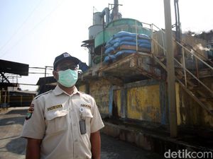 Ibu Kota Diselimuti Polusi Udara, DLH DKI Sidak Pabrik di Jakarta