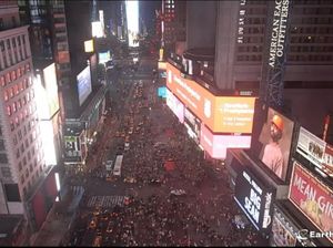 Letupan Knalpot Dikira Tembakan, Begini Kepanikan di Times Square