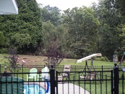 Pesawat Ringan Jatuh ke Halaman Belakang Rumah di AS, 3 Orang Tewas