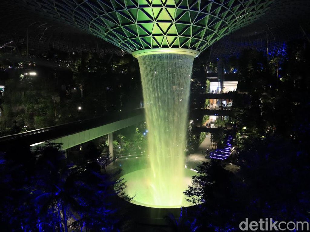 Welcome on Board! Jewel Changi Airport Kembali Dibuka Welcome on Board! Jewel Changi Airport Kembali Dibuka
