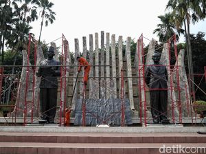 Merawat Tugu Proklamasi, Monumen Bersejarah Peringati HUT RI