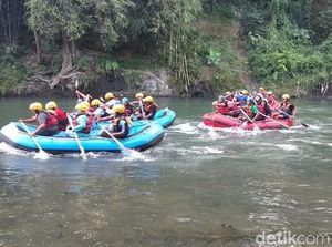 Lomba Perahu Karet di Magelang, Peserta harus Hafal Pancasila Lomba Perahu Karet di Magelang, Peserta harus Hafal Pancasila