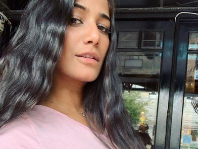 Foto: Aktris Seksi Bollywood yang Ngaku Bikin Kontroversi Agar Ngetop