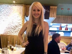 Ngeri, Finalis Ratu Kecantikan Inggris Dicium Oleh Penguntit