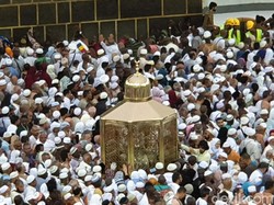 Mengenal Maqam Ibrahim, Batu Pijakan Nabi Ibrahim Saat Membangun Kabah