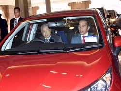 Mahathir: Anda Bisa Kritik Indonesia tapi Kebakaran Hutan Akan Tetap Ada