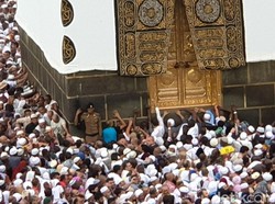 Arab Saudi Seleksi Permintaan Haji Ekspatriat dari 160 Negara