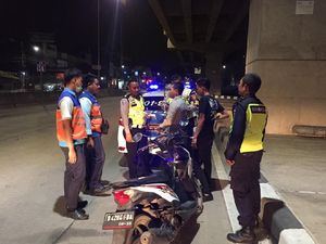 Masuk Tol Becakayu, Pemotor Diamankan