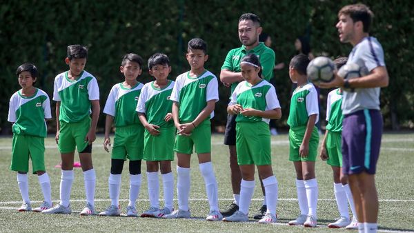 8 Anak-anak Indonesia Jalani latihan di Barcelona