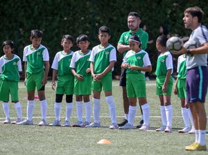 8 Anak-anak Indonesia Jalani latihan di Barcelona 8 Anak-anak Indonesia Jalani latihan di Barcelona