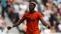 Dilansir BBC, Joelinton menjadi rekrutan ke-10 termahal di Liga Inggris pada musim panas ini. Penyerang Brasil itu dibeli Newcastle United dari Hoffenheim seharga 40 juta paun atau Rp 689,3 miliar. (Foto: Ian MacNicol/Getty Images)