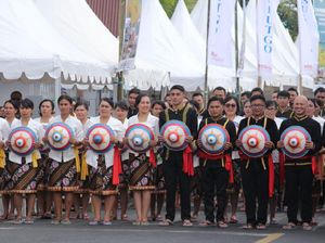 Hadirkan Penari Terbanyak, Festival Bunga Tomohon Masuk MURI
