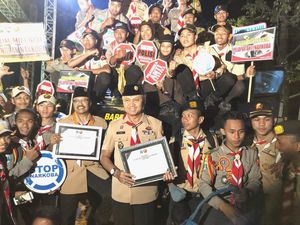 Pelantikan Pramuka Jatim Diiringi Deklarasi Anti Narkoba di Atas Rantis Brimob