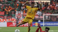 Tambahan satu poin ini bikin Persija tetap berada di zona degradasi. Macan Kemayoran ada di posisi ke-17 dengan delapan poin. Bhayangkara FC di posisi kedelapan dengan 17 poin.