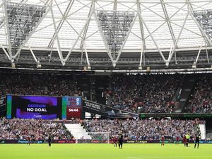 Man City Harus Belajar Tenang Kalau VAR Tak Berpihak Man City Harus Belajar Tenang Kalau VAR Tak Berpihak
