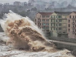 Topan Lekima Terjang China, 13 Orang Tewas dan 1 Juta Dievakuasi