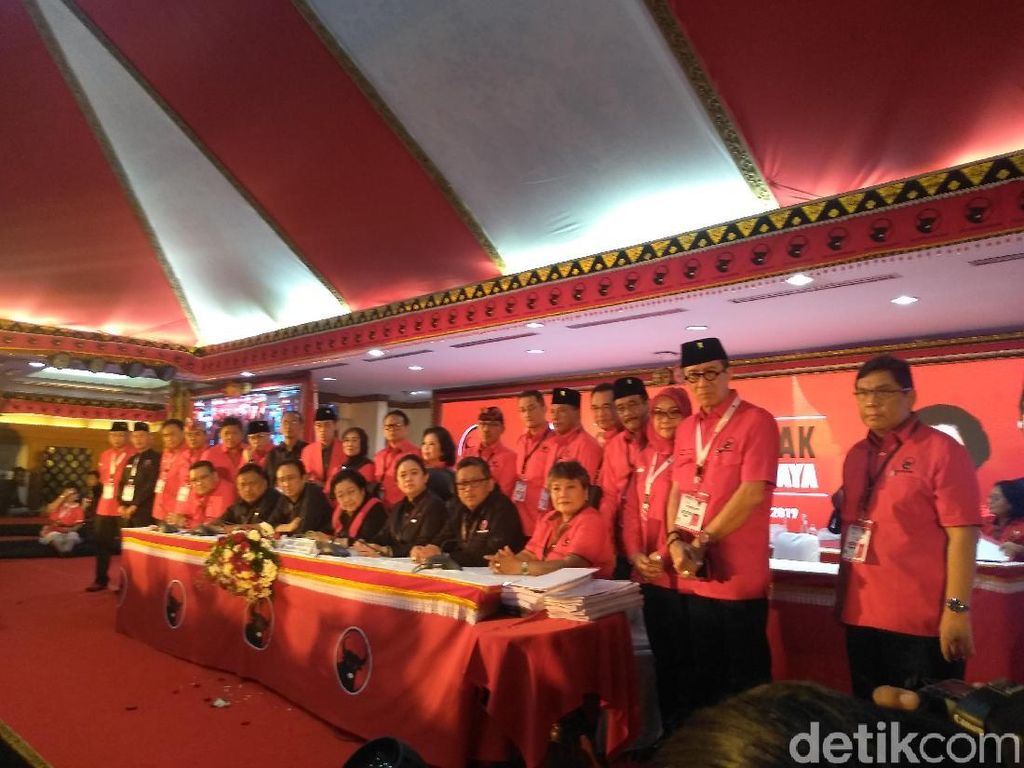Kelakar Megawati saat Bacakan Nama Sekjen: Hasto Bosan Juga Sama Saya
