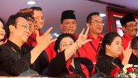 Pose Metal Megawati, Puan dan Prananda