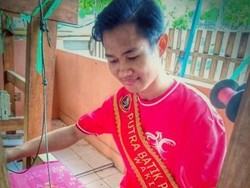 Tenun dan Air Terjun yang Jadi Kebanggaan Orang Donggala