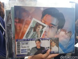 Merchandise K-Pop Bertebaran di Venue Fanmeeting Siwon SuJu