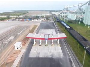 Menambah Akses ke Danau Toba Via Jalan Tol