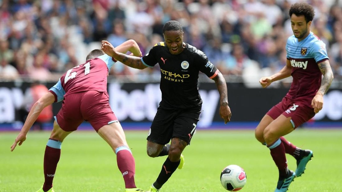 Raheem Sterling mengatakan, Manchester City kesulitan di babak pertama melawan West Ham. Foto: Shaun Botterill / Getty Images
