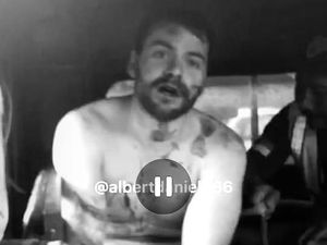 Buntut Panjang Tendangan Kungfu Nicholas Carr Bikin Pemotor Terkapar Buntut Panjang Tendangan Kungfu Nicholas Carr Bikin Pemotor Terkapar