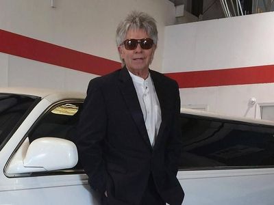 Sosok Mike Hughes yang Meninggal Saat Buktikan Bumi Datar