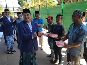 Pemkab Maros Bagikan Daging Kurban Pakai Pembungkus Nasi Kotak