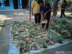 Harga Besek Naik, Daging Kurban di Ponorogo Dibagikan Pakai Encek