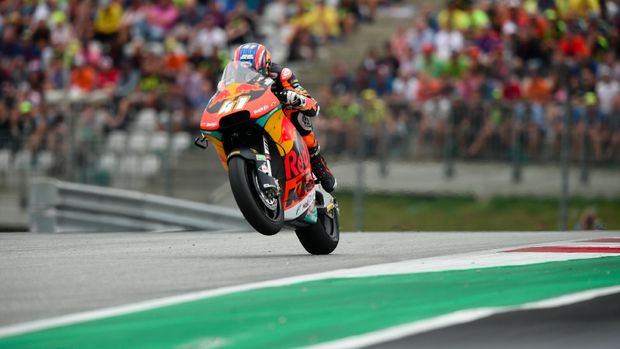 Brad Binder meraih kemenangan pertama di Moto2 2019.