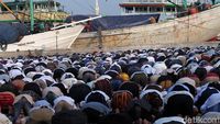 Begini Suasana Salat Idul Adha di Pelabuhan Sunda Kelapa