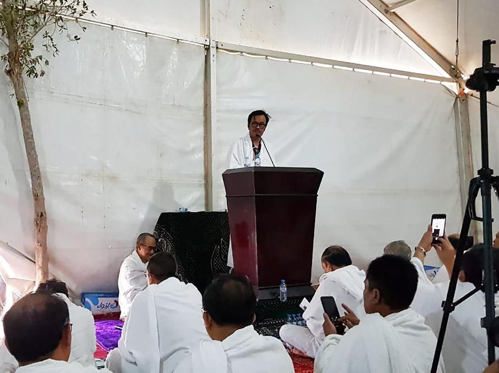 Pesan Persamaan dari Dubes Agus di Tanah Arafah Pesan Persamaan dari Dubes Agus di Tanah Arafah