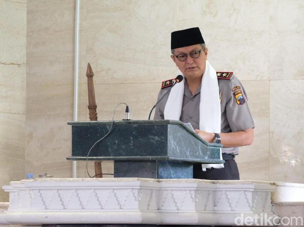 Kapolda Jateng Jadi Khatib, Singgung Kelompok Merasa Paling Benar Kapolda Jateng Jadi Khatib, Singgung Kelompok Merasa Paling Benar