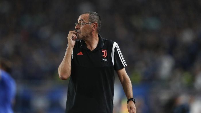 Maurizio Sarri dibikin sebal dengan kebijakan transfer Juventus (Fred Lee/Getty Images) Maurizio Sarri dibikin sebal dengan kebijakan transfer Juventus (Fred Lee/Getty Images)