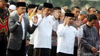Momen Jokowi Salat Idul Adha di Kebun Raya Bogor