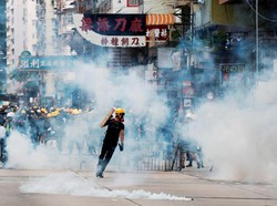 China Sebut Aksi Rusuh Demonstran Hong Kong sebagai Terorisme