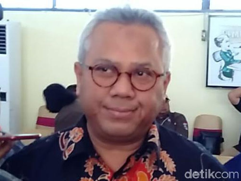 KPU Pusat Target 12 Perkara Putusan MK Selesai dalam Satu Minggu KPU Pusat Target 12 Perkara Putusan MK Selesai dalam Satu Minggu