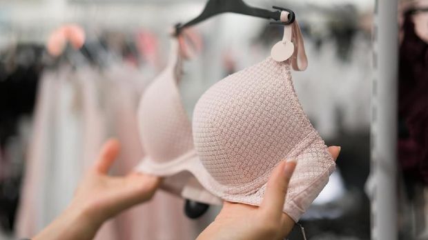 Rilis Model Bra Terbaru, eh Merek Pakaian Ini Dituduh Eksploitasi  Seksualitas pada Anak di Bawah Umur