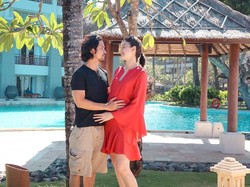 Kimberly Ryder Pilih Lahiran di Inggris