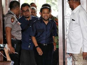 Kecelakaan Fortuner Setya Novanto yang Bikin Geger, Sampai Benjol Segede Bakpao Kecelakaan Fortuner Setya Novanto yang Bikin Geger, Sampai Benjol Segede Bakpao
