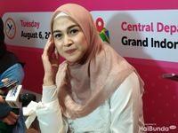 Pengalaman Hamil Nina Zatulini: Mual Saat Sikat Gigi