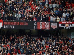 Hasil ini membawa MU ke posisi dua klasemen Liga Inggris, hanya kalah selisih gol dari Manchester City. Reuters/Phil Noble.