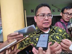 Bawaslu RI Sayangkan Bendera Partai Ummat Dibentangkan di Masjid Cirebon