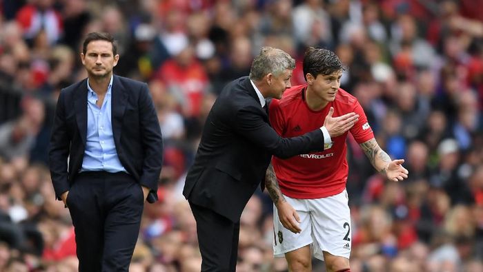 Ole Gunnar Solskjaer membawa MU melibas Chelsea 4-0 di Old Trafford. (Foto: Michael Regan/Getty Images) Ole Gunnar Solskjaer membawa MU melibas Chelsea 4-0 di Old Trafford. (Foto: Michael Regan/Getty Images)
