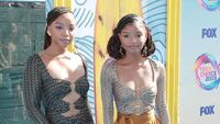 Gaya Bintang The Little Mermaid di Teen Choice Award