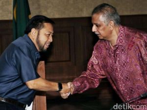 Novanto dan Basir Bertemu di Sidang Suap Proyek PLTU Riau-1