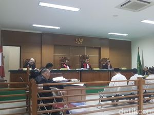Terdakwa Sebut Kepala Ruangan Forensik RSDP Serang Tahu Pungli Tsunami Terdakwa Sebut Kepala Ruangan Forensik RSDP Serang Tahu Pungli Tsunami