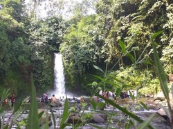 Pesona Air Terjun Sengkuang di Kepahiang